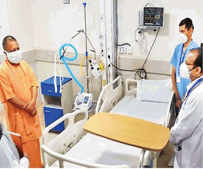 UP Election 2022: यूपी विधानसभा चुनाव में अंधविश्वास और विकास की टक्कर