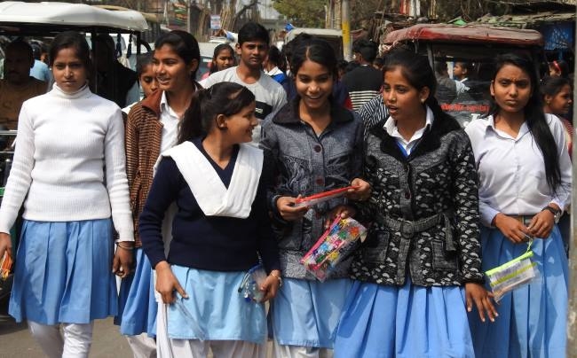 हाईस्कूल में 907 व इंटर में 41 परीक्षार्थी अनुपस्थित