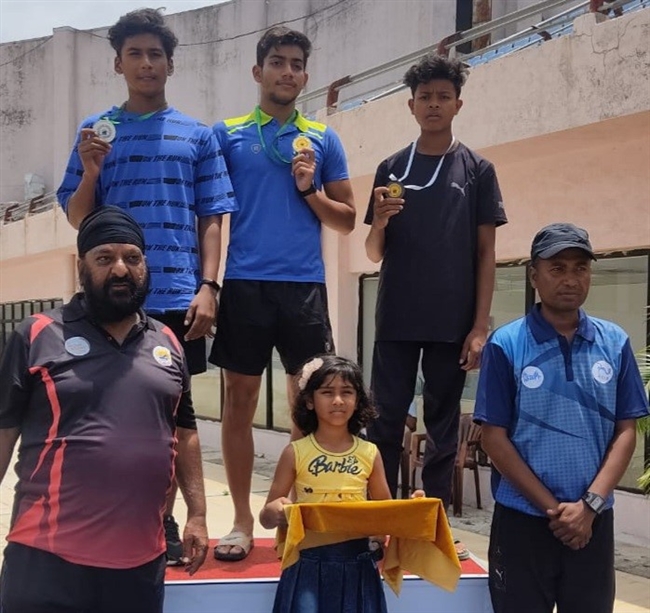 सायन ने स्टेट तैराकी चैंपियनशिप में दो सिल्वर जीतकर क्षेत्र का मान बढ़ाया
