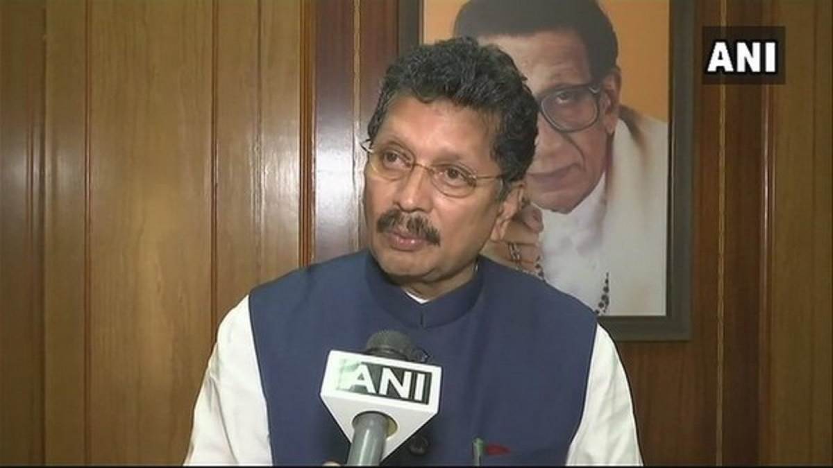 Maharashtra Political Crisis: बागी विधायक दीपक केसरकर ने उद्धव ठाकरे से की अपील, कहा- BJP के साथ बनाएं नया गठबंधन, संजय राउत को आड़े हाथों लिया गया