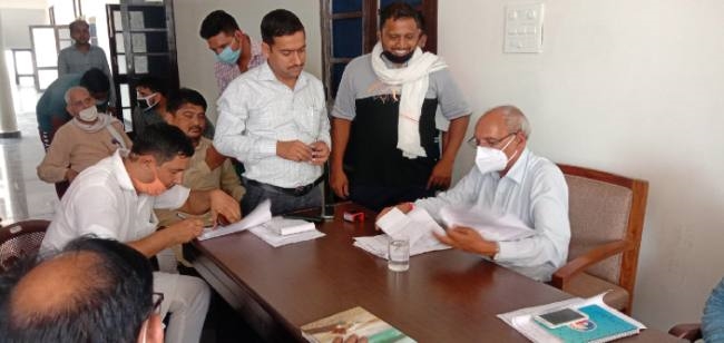 विधायक रामकुमार कश्यप ने सुनी लोगों की समस्याएं