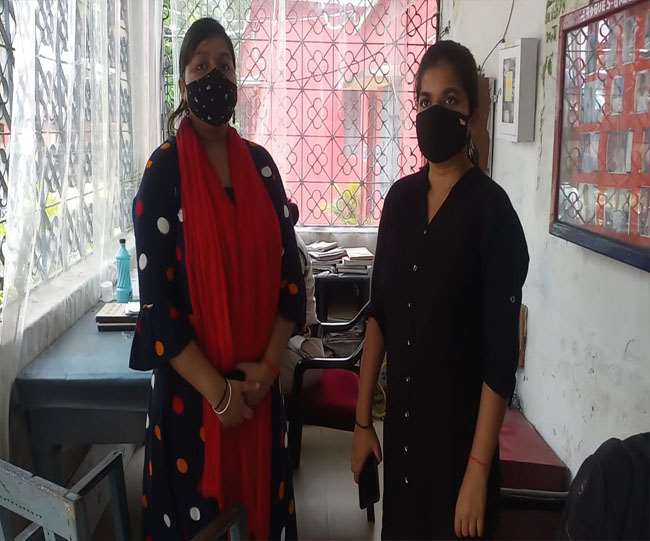 Dhanbad: पटना हटिया एक्सप्रेस के आरक्षित बोगी से चोर ने उड़ाया महिला का पर्स; आरपीएफ ने चोर को पकड़ लौटाया सामान