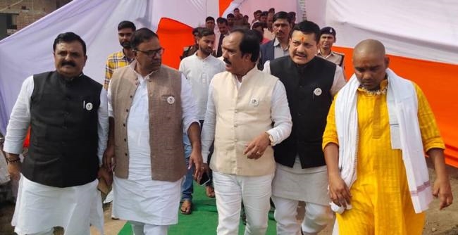 हर बिहारी वशिष्ठ बाबू की प्रतिभा पर आजीवन करेगा गर्व