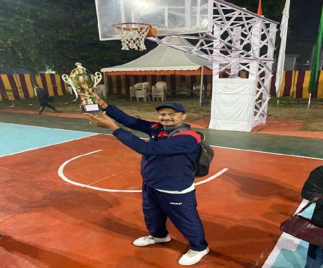 बस्ती के भीम सिंह की कप्तानी में पूर्वोत्तर रेलवे ने जीता बास्केटबॉल टूर्नामेंट