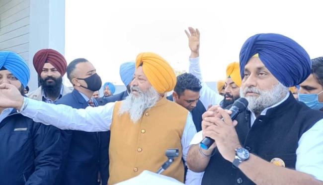 वाहला को मनाने पहुंचे सुखबीर बोले-कार्यकर्ता गुटबाजी छोड़ पार्टी के साथ हों खड़े