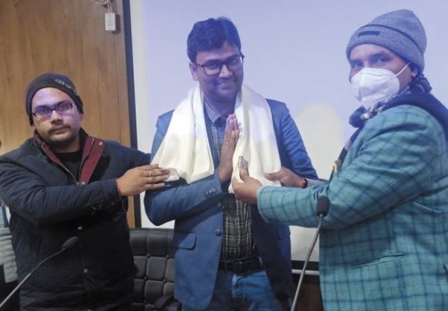कण भौतिकी के शोध से उठ सकता है ब्रह्मांड के रहस्यों से पर्दा