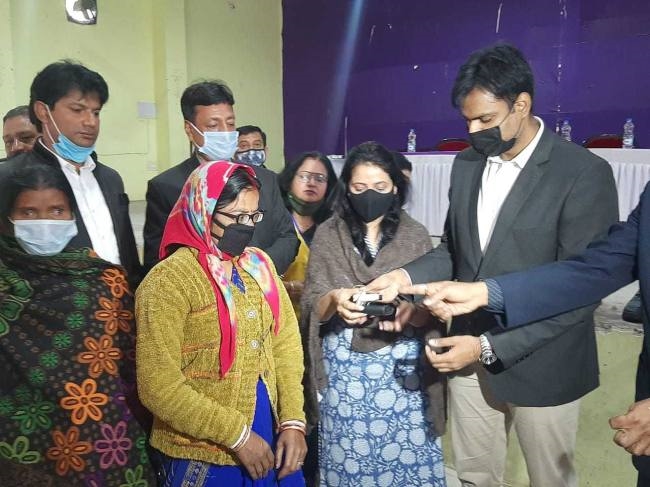 दिव्यांगों की पहचान कर उन्हें लाभान्वित करने में प्रशासन का करें सहयोग : डीसी