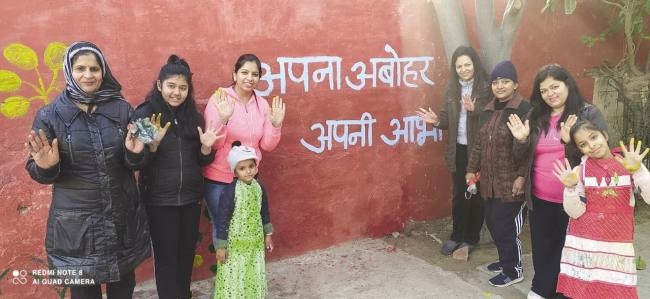 सफाई अभियान चला बदली पार्क की तस्वीर
