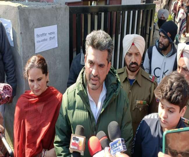 Punjab Election 2022: जालंधर नार्थ से कांग्रेस प्रत्याशी बावा हैनरी ने भरा नामांकन, कैबिनेट मंत्री राणा गुरजीत पर बोला हमला
