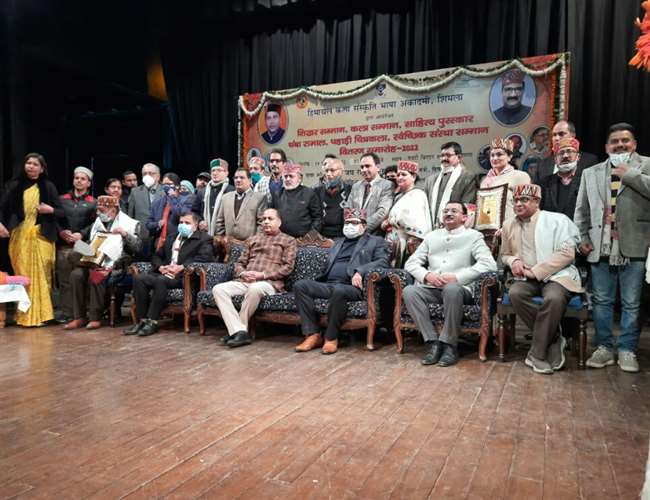 कला और साहित्य के लिए चार शिखर सम्मान सहित हिमाचल की 30 हस्तियां सम्मानित, मुख्यमंत्री ने किए पुरस्कृत