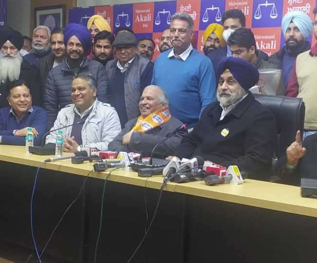 Punjab Election 2022: सबसे लंबे समय तक पंजाब भाजपा अध्यक्ष रहे मदन मोहन मित्तल अकाली दल में शामिल