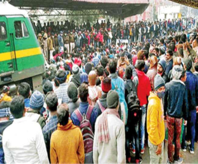 RRB Exam Controversy: अब बेरोजगारी केवल चुनावी जुमला भर नहीं रहने वाली, पढ़ें इनसाइड स्टोरी