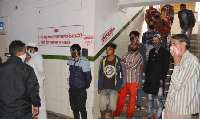 अस्पताल में लग रही मरीजों की भीड़