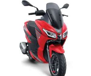 Aprilia SXR 125 को कंपनी ने वेबसाइट पर अपडेट कर दिया है।