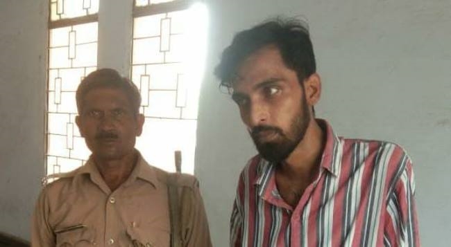 ड्रग पैडलर गांजा की खेप के साथ गिरफ्तार, तस्कर राजू खां ने दी धमकी