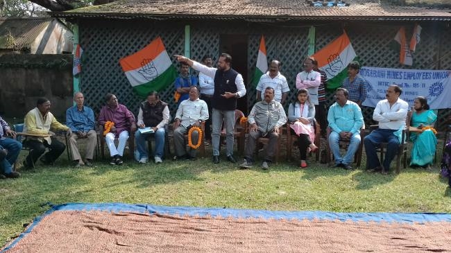 सुरदा माइंस लीज नवीकरण को लेकर कांग्रेस ने मजदूरों संग बैठक कर बनाई आगे की रणनीति