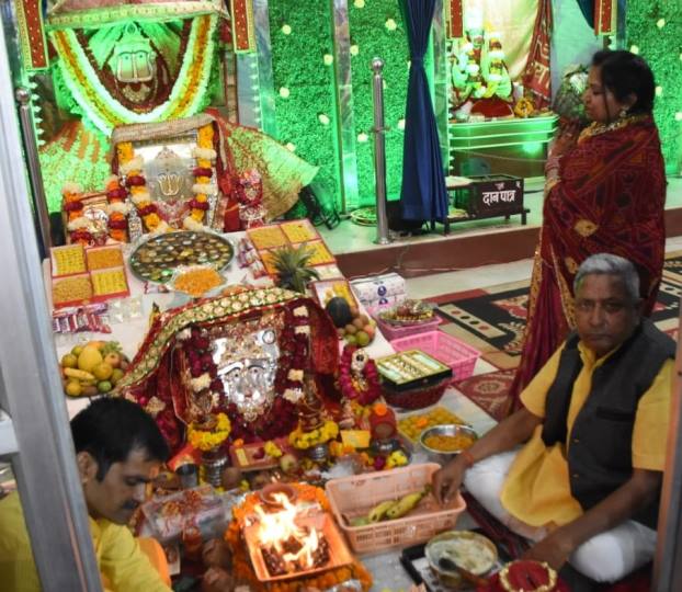 भजनों पर भक्त हुए विभोर
