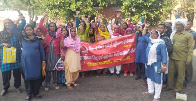 मांगें पूरी न होने पर मिड डे मील कर्मियों ने जताया रोष, आंदोलन की दी चेतावनी