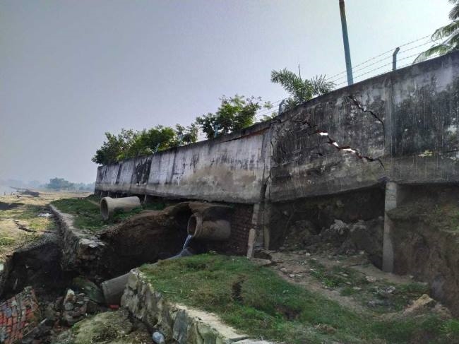 गंगा में समा गया सीवरेज प्लांट का पाइप