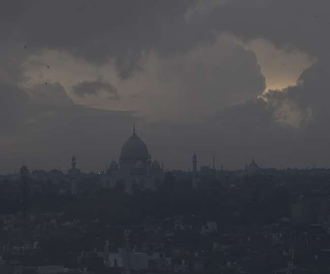 Agra Air Pollution: आगरा में खराब स्थिति में बरकरार है वायु गुणवत्ता