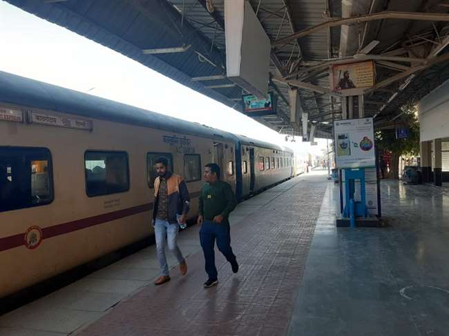 गाइडलाइंस जारी होने के बाद भी ओमिक्रोन को लेकर ऊधमसिंह नगर प्रशासन लापरवाह