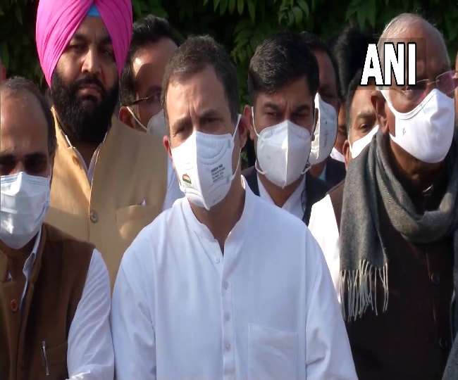 Winter Session 2021: किसानों का मुद्दा नहीं छोड़ेगा विपक्ष, बिना चर्चा विधेयक पारित करने पर उठाए सवाल