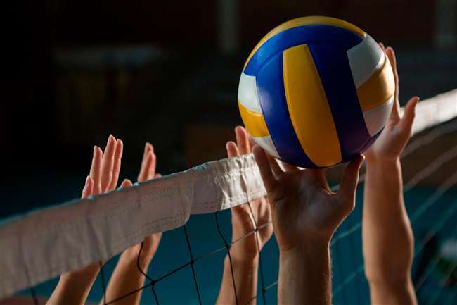 Sports News : वॉलीबॉल प्रतियोगिता में फाइनल मुकाबले में भड्डू की टीम ने महानपुर को हराया