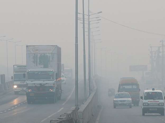 Weather Update Kanpur: अभी स्थिर रहेगा कानपुर का मौसम, फसलों की बुवाई के लिए समय अनुकूल