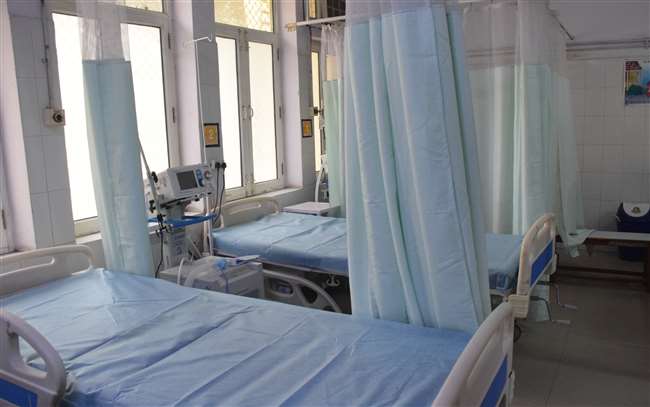 मुरादाबाद में बेहतर इलाज की जगी उम्मीद, जिला अस्पताल में लगे वेंटीलेटर