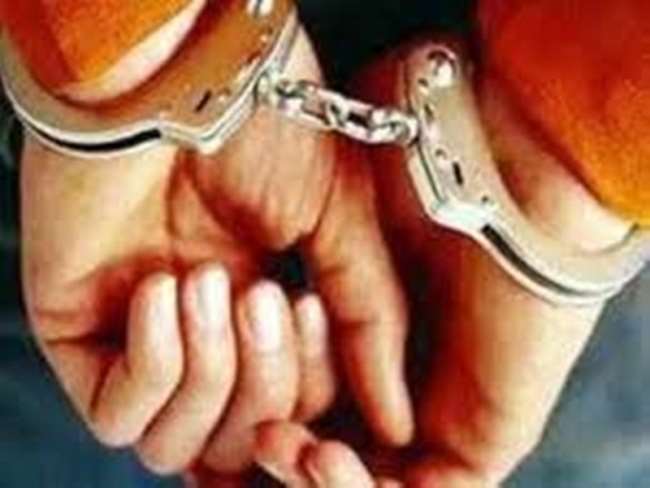 गैर-जमानती धाराओं में गिरफ्तारी वारंट वाले सभी आरोपितों को चुनाव आयोग ने पकड़ने का दिया निर्देश
