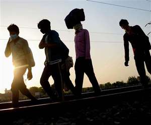 पिछले साल सुर्खियों में छाए थे प्रवासी मजदूर