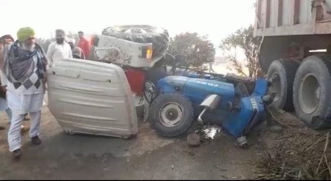 धुंध में हाईवे पर ट्राला हादसाग्रस्त, आपस में भिड़े सात वाहन