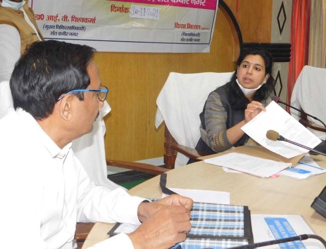 डीएम को पता नहीं, पूरी कर ली चयन प्रकिया