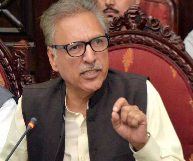 पाक राष्ट्रपति आरिफ अल्वी पर लगा पद के दुरुपयोग करने का आरोप, सोशल मीडिया पर तस्वीर वायरल