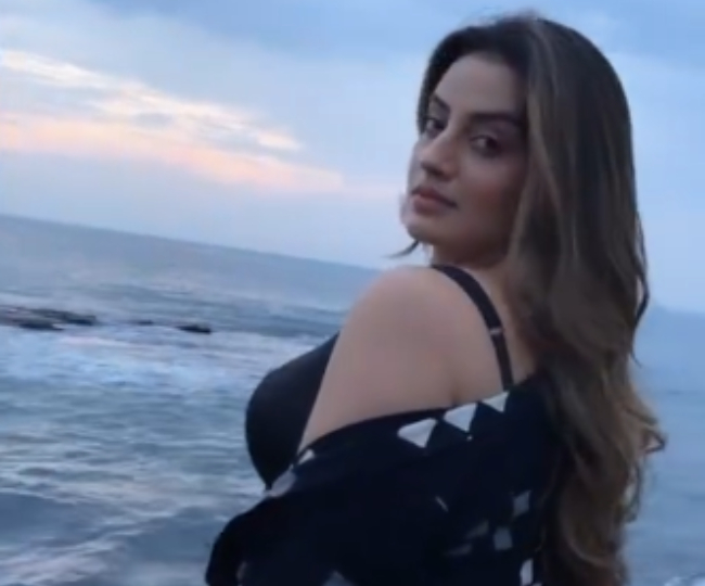 अक्षरा सिंह फोटोशूट