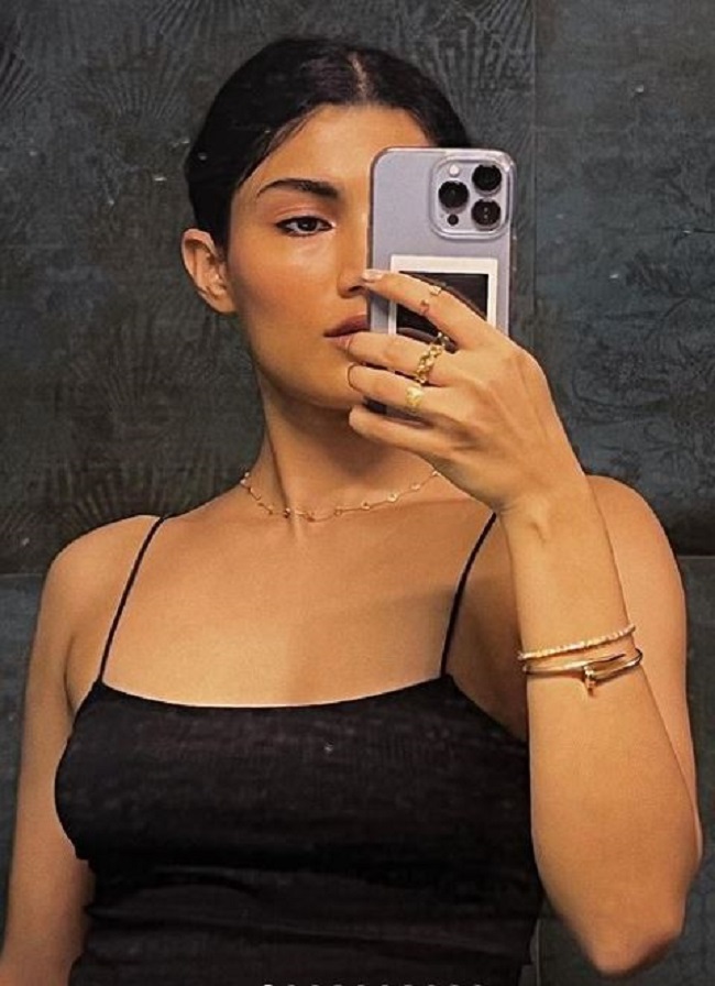 Image Credit: Alizeh Agnihotri Instagram