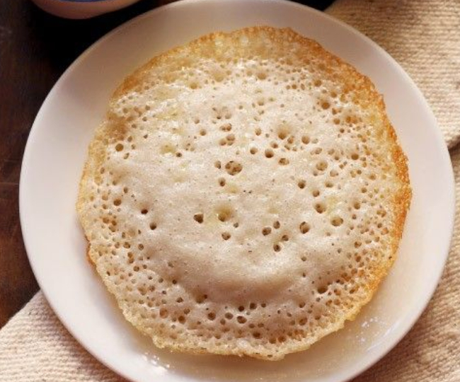 अप्पम (Pic credit- vegrecipesofindia/Pinterest)