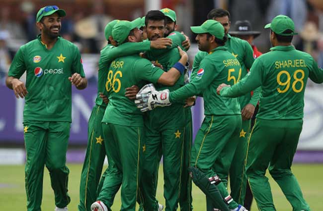 //www.jagranimages.com/images/pakistan_2017_11_3_123838_s.jpg