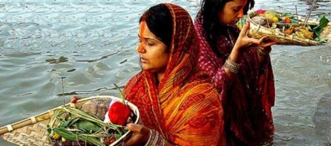 तस्वीरों के जरिए जानें सूर्पासना के पवित्र पर्व ‘छठ’ से जुड़ी कुछ विशेष बातें