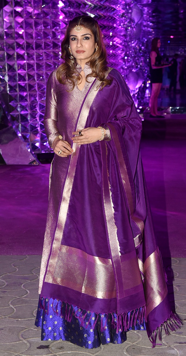 //www.jagranimages.com/images/raveenatandonsangeet_2019_2_8_101938_s.jpg