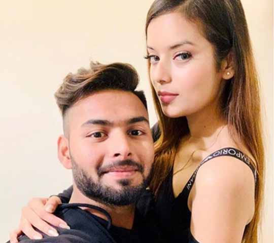 //www.jagranimages.com/images/rishabh-pant-isha-negi-friend_2019_1_17_14458_s.jpg