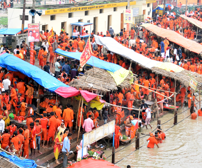 तस्वीरों में देखें-मंदिर-मंदिर हर हर बम बम