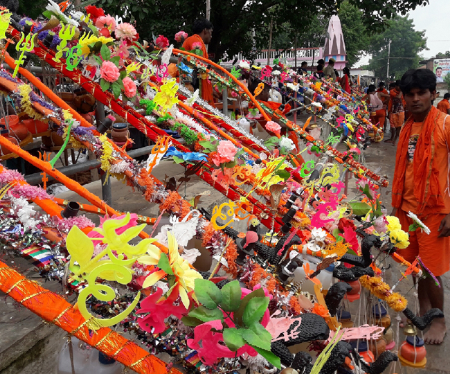 तस्वीरों में देखें-मंदिर-मंदिर हर हर बम बम