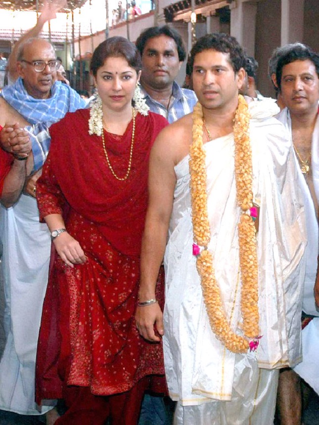 बंधे एक डोरी से