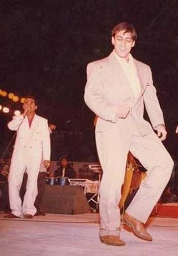 75 रुपए थी बॉलीवुड के सुल्तान की पहली कमाई, आज हैं सबसे ज्यादा कमाई करने वाले भारतीय सेलिब्रिटी