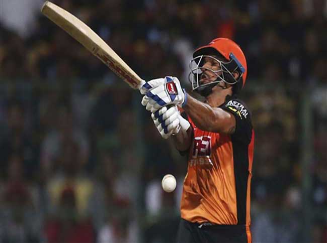 Photos: RCB ने रोमांचक मुकाबले में SRH को 14 रन से हराया