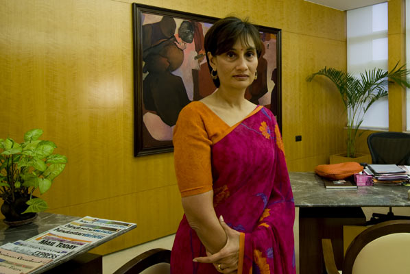 //www.jagranimages.com/images/shobhana-bhartia_2017_11_3_154030_s.jpg