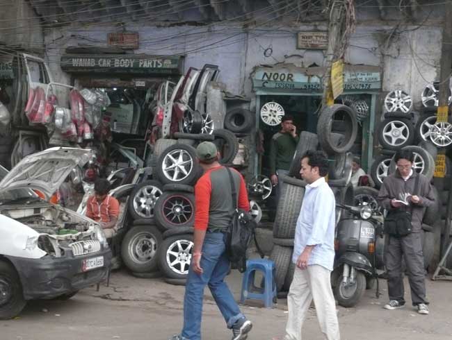 ये हैं भारत के मशहूर चोर बाजार, जहां पर मिलता है सबकुछ, देखें तस्वीरें