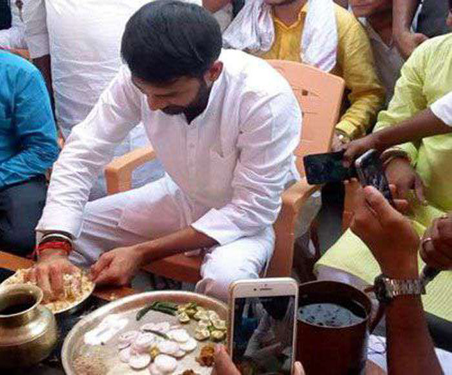 पिता लालू यादव की तरह ठेठ बिहारी अंदाज में दिखे तेज प्रताप, देखें तस्वीरें