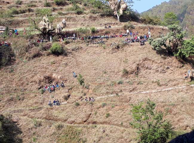PICS: उत्तराखंड के इस गांव में घुसा तेंदुआ, अटकी रही ग्रामीणों की सांसें